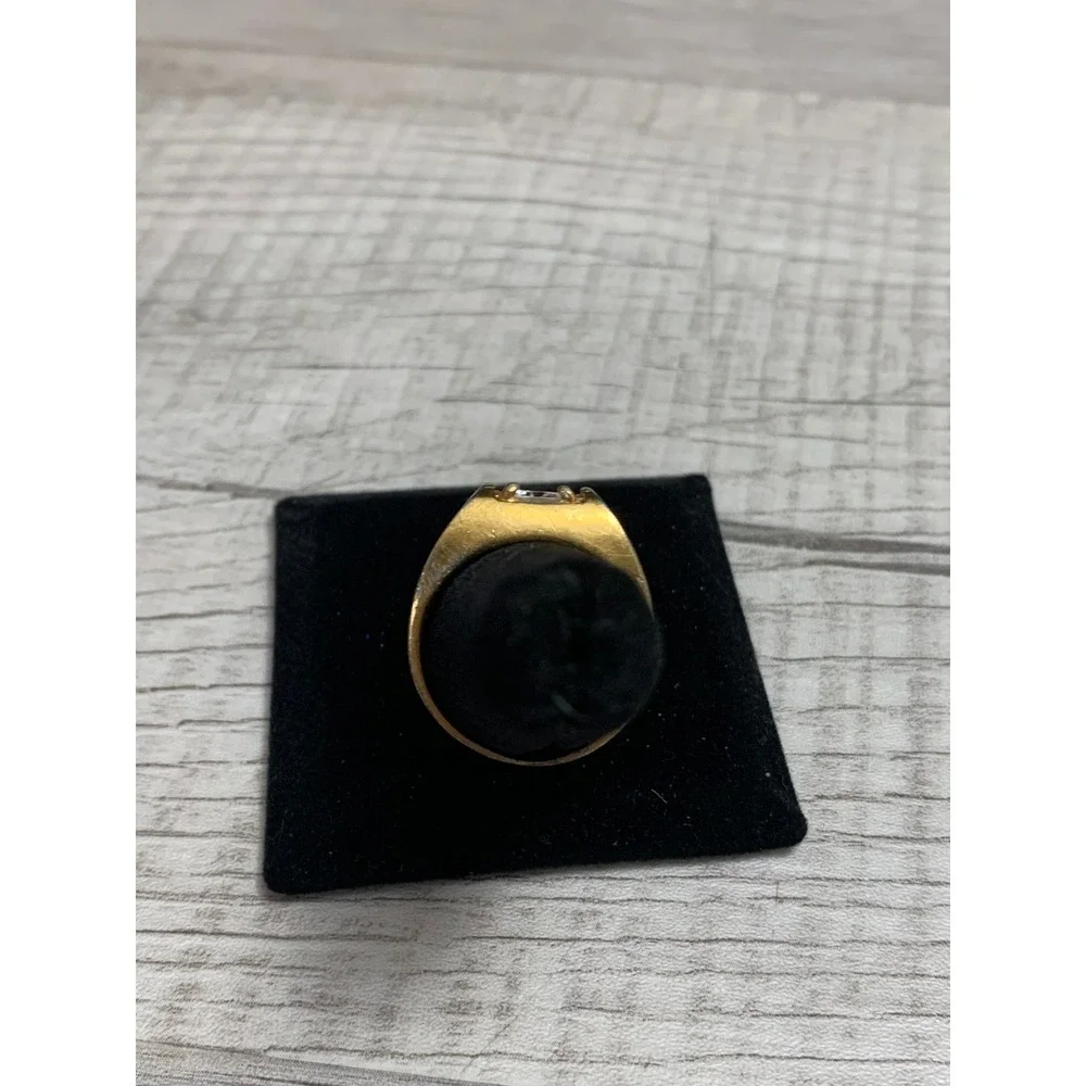 Vintage Gold Tone Brushed Signet Ring Round Cubic Zirconia Size 9.5 Mens Style